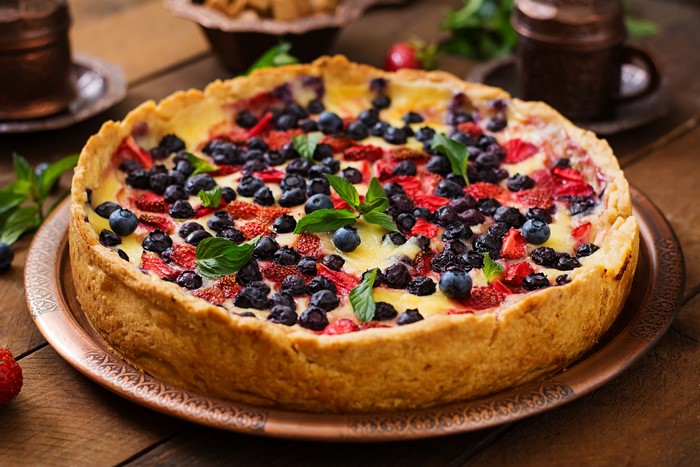 Delicious Berry Pie with Blueberries and Strawberries