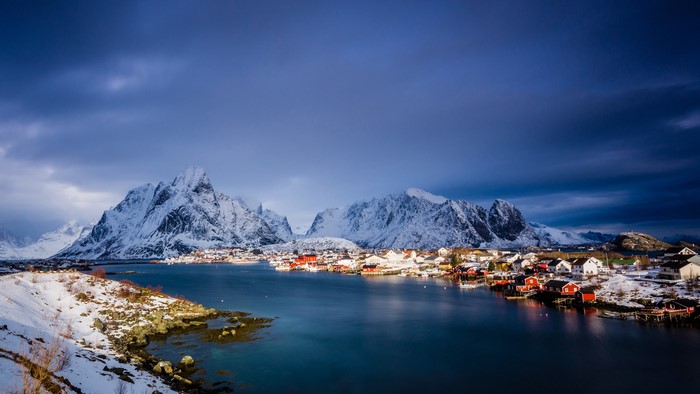 4K Norway Lofoten Mountains Sea Houses Snow