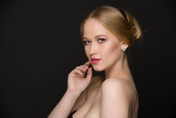 Dominika by Andrew Filonenko