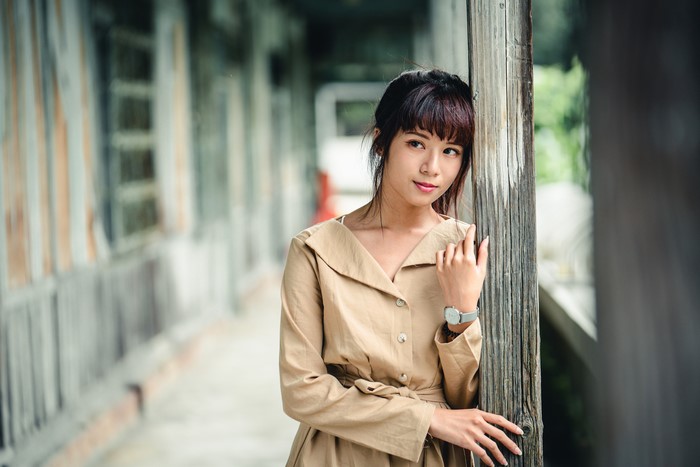 4K Asian Woman Posing with Bokeh Effect