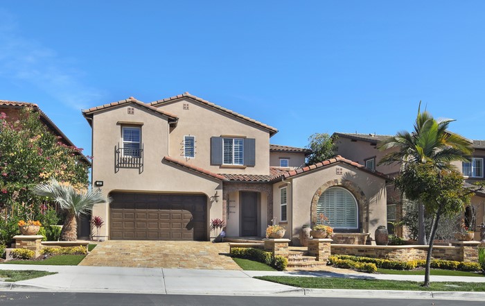 Luxury House with Garage in Aliso Viejo, California