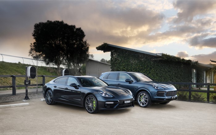 Porsche Panamera Turbo S E-Hybrid and Cayenne E-Hybrid