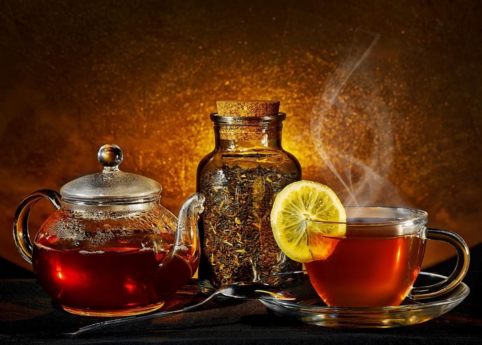4K Tea Kettle, Jar, Cup with Lemon and Steam
