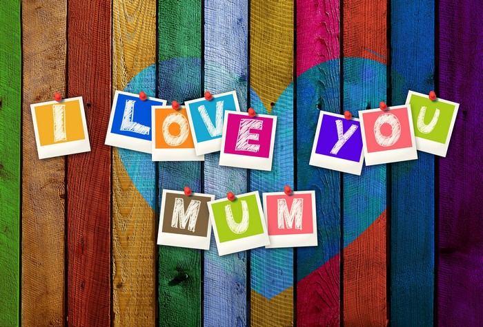 I Love You Mum on Colorful Wood Planks