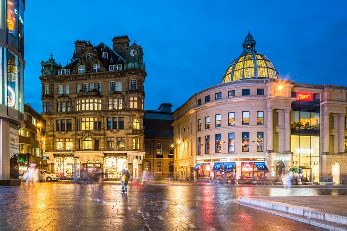 4K Newcastle England Evening Street