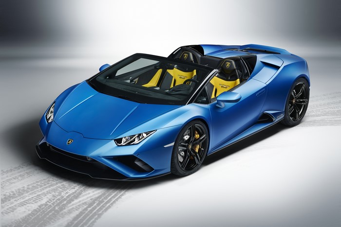 Blue Lamborghini Huracan EVO RWD Spyder Roadster