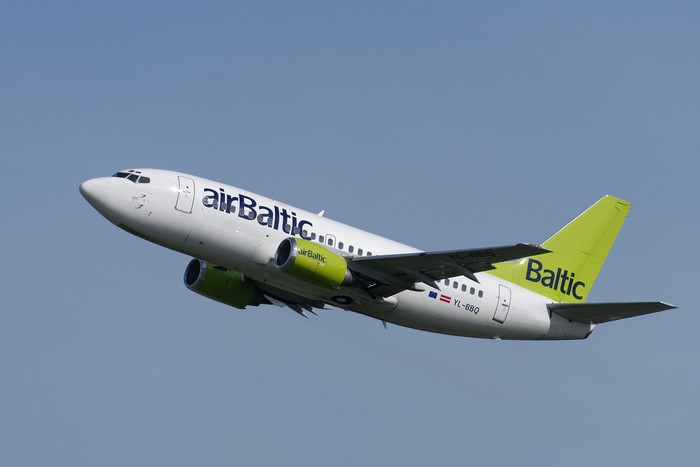 Air Baltic Boeing 737-53S YL-BBQ taking off