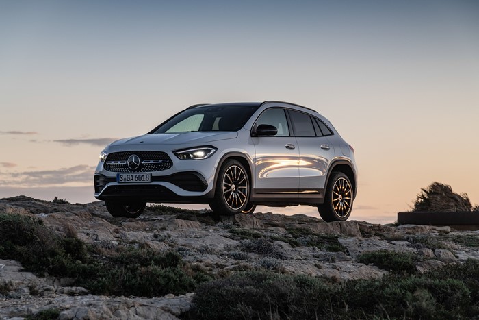 White Mercedes-Benz GLA 250 4MATIC on Rocks