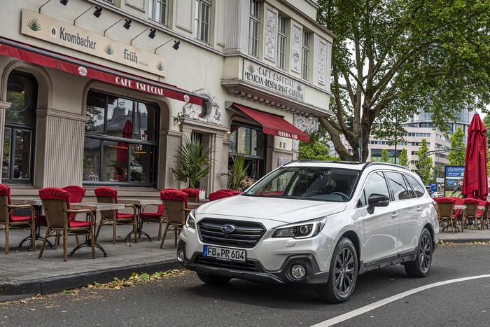 White Subaru Outback 2.5i Sport X parked near Cafe Especial