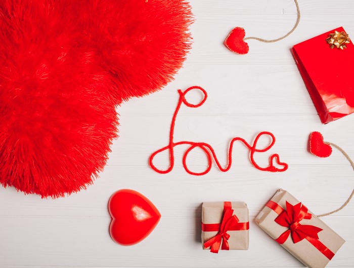 Valentine's Day Love Gifts and Hearts