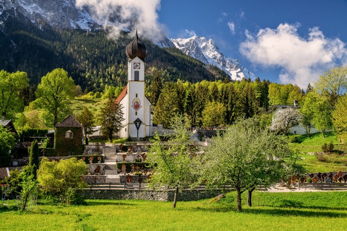 4K Scenic Church in Garmisch-Partenkirchen Alps