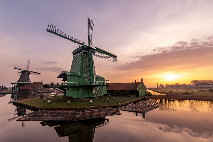 4K Zaanse Schans Netherlands Morning Sunrise Windmills