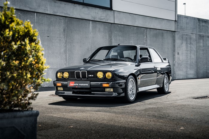 4K Black BMW E30 3-Series M3 Coupe
