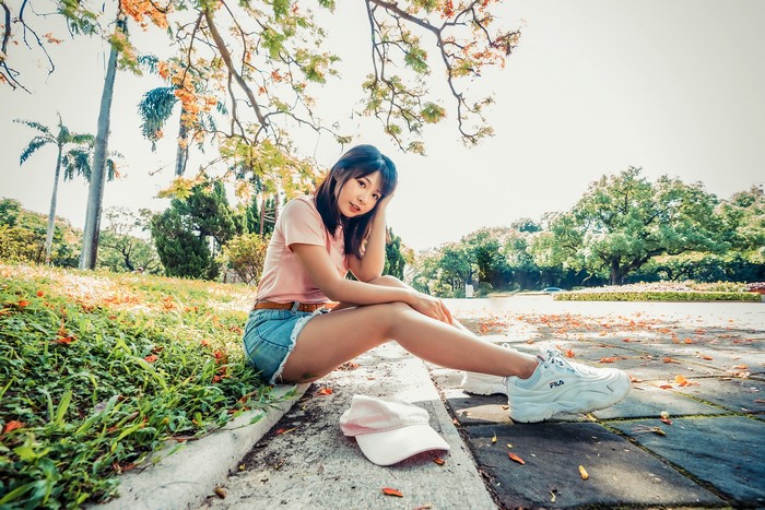 4K Asian Girl Sitting in Nature