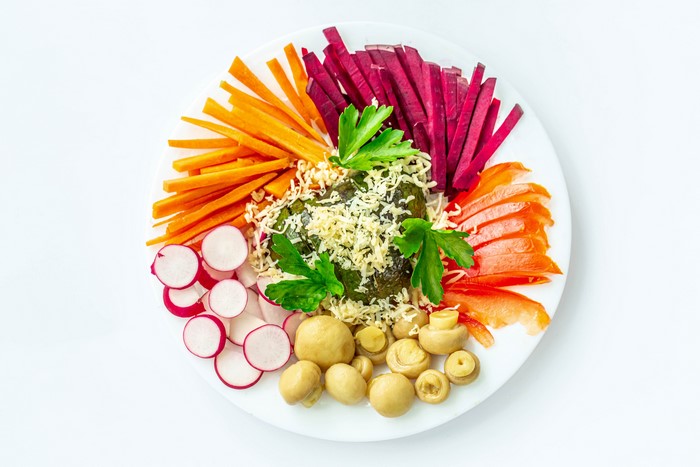 Vegetable platter with mushrooms and cheese