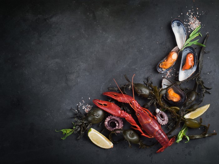 Fresh Seafoods with Crayfish and Lime