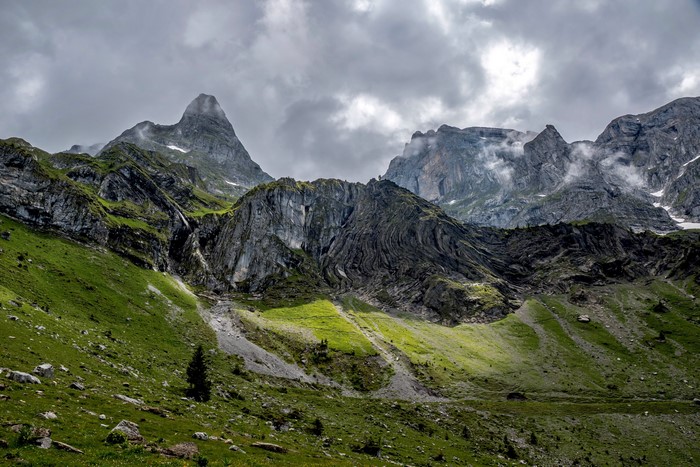 4K Mountains in Wolfenschiessen, Switzerland