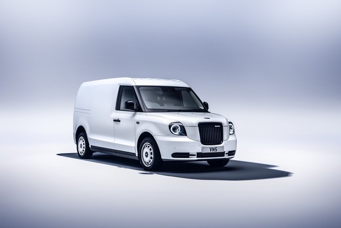 4K LEVC VN5 White Van 2020