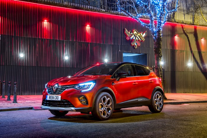 Red Renault Captur S-Edition Crossover at Night