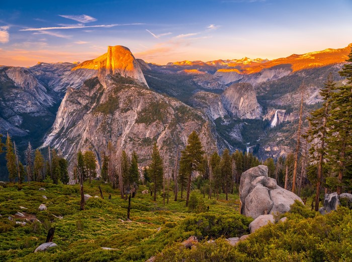 Yosemite National Park Mountains at Sunset