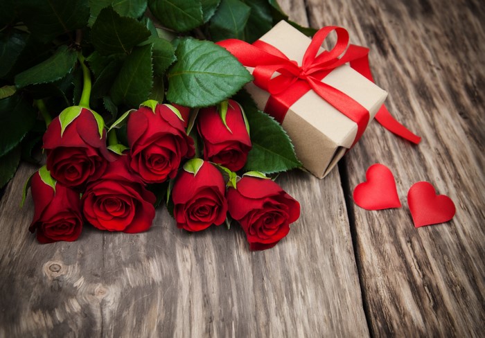Red Roses and Gift Box with Hearts