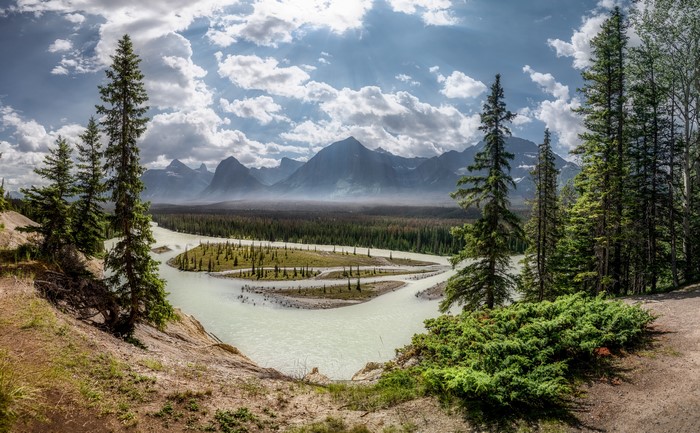 4K View of Jasper National Park Mountains and River