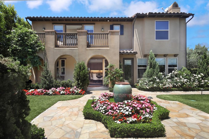 Luxury house with garden and fountain in San Juan Capistrano