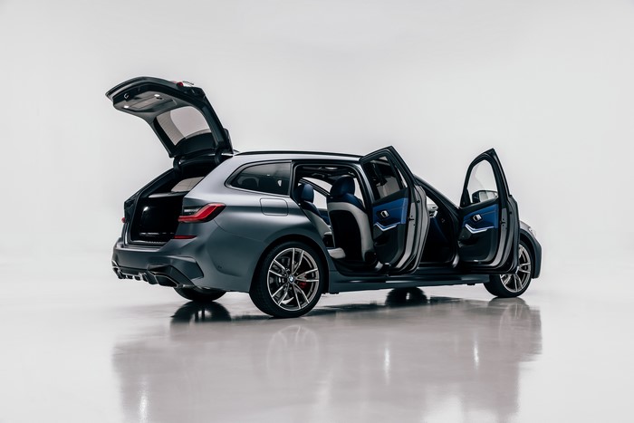 BMW M340i xDrive Touring Estate Car