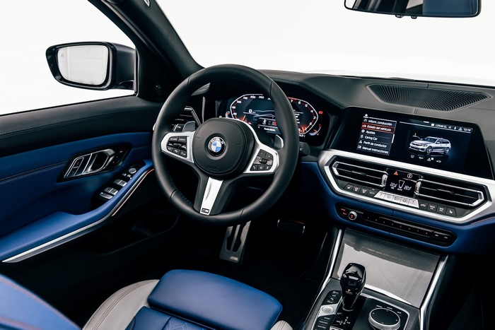 2020 BMW M340i xDrive Touring Interior