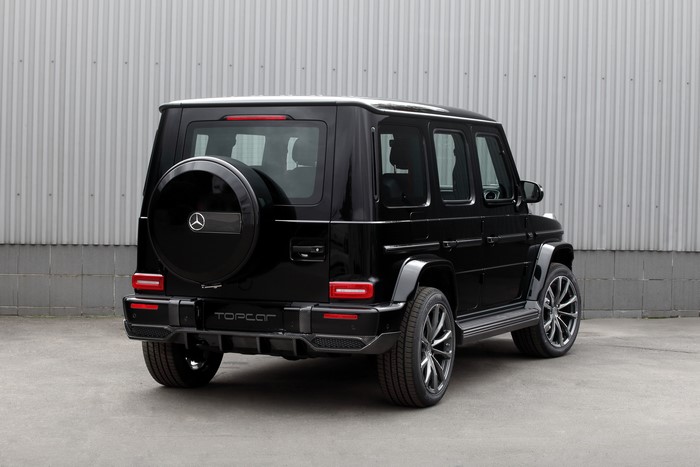 4K Mercedes-Benz G-Class G 350 d Back View