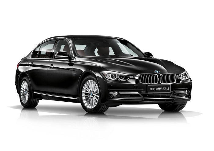 4K Black BMW 3 Series Li
