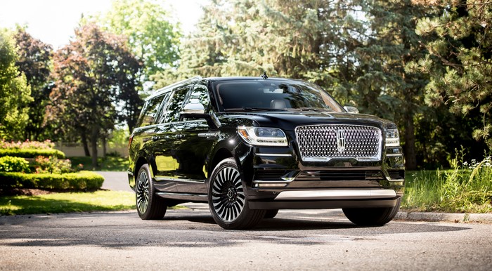 Black Lincoln Navigator L Black Label SUV
