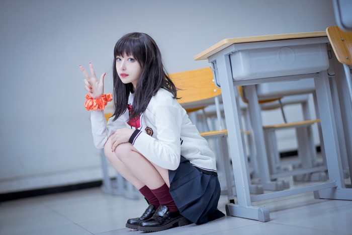 4K Asian Schoolgirl Sitting Gesture