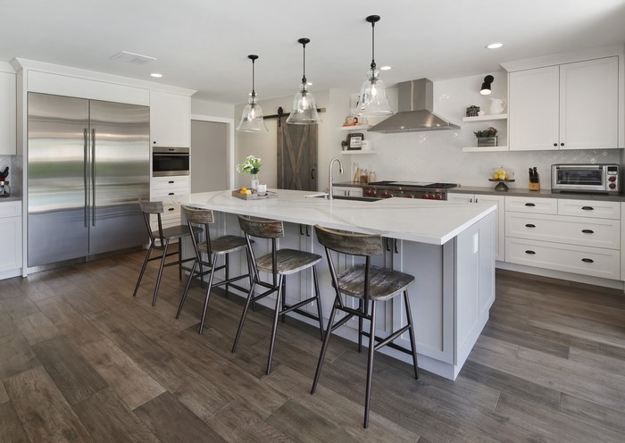 Modern Kitchen with Island and Stainless Steel Appliances