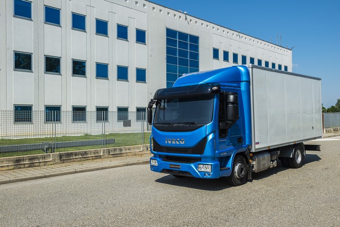 IVECO EuroCargo 75-210 Truck