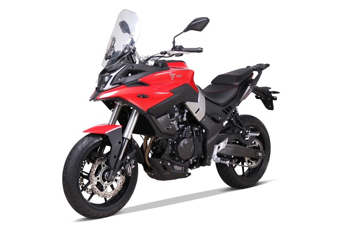 Voge 500 DS motorcycle on white background