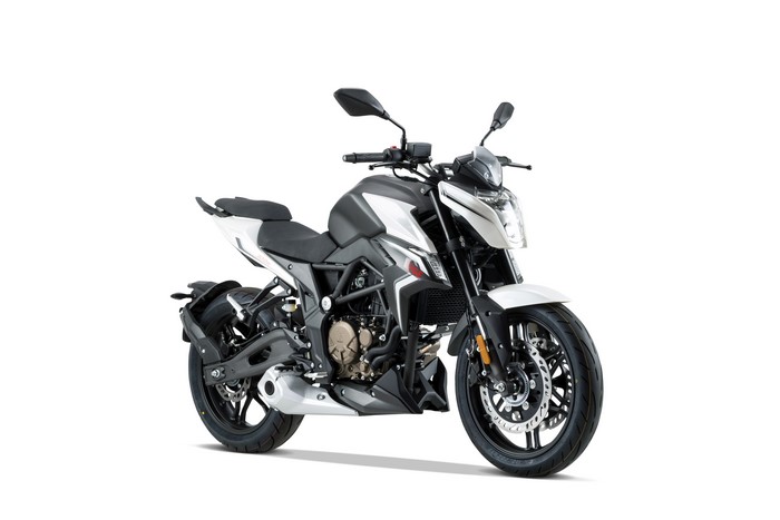 Voge 300 R motorcycle, side view
