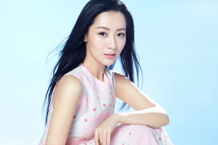 Bin Portrait of Asian Woman with Colored Background