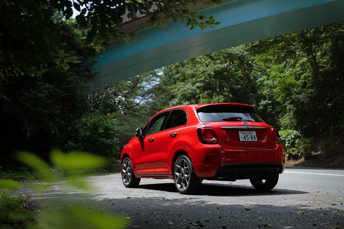 Red Fiat 500X Sport JP-spec 2020
