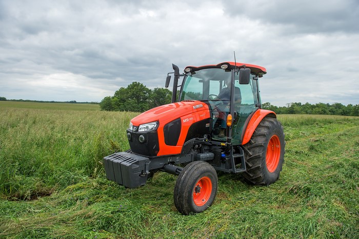 2015-2020 Kubota M5-111 Tractor in Field
