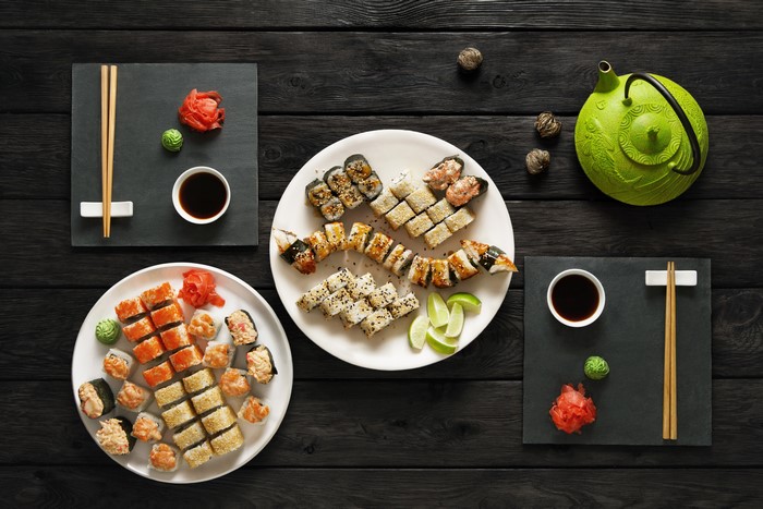 Sushi, Plate, Chopsticks, Soy Sauce