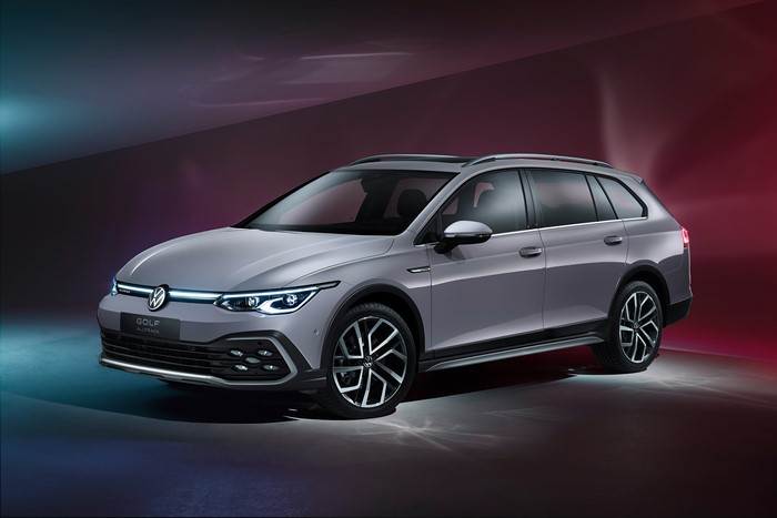4K Grey Volkswagen Golf Alltrack Estate Car
