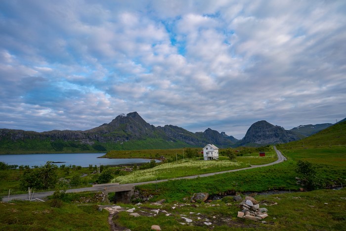 House by lake in Selfjord, Lofoten, Norway