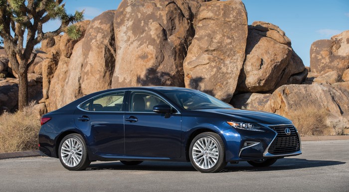 Blue 2015 Lexus ES 350 Sedan