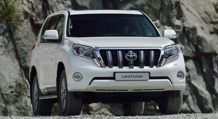 4K White Toyota Land Cruiser Prado SUV Front View