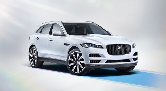 White 2016 Jaguar F-Pace Portfolio 20d AWD
