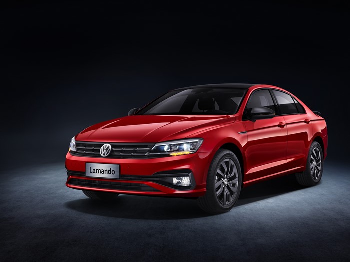 Red Volkswagen Lamando Black Pack
