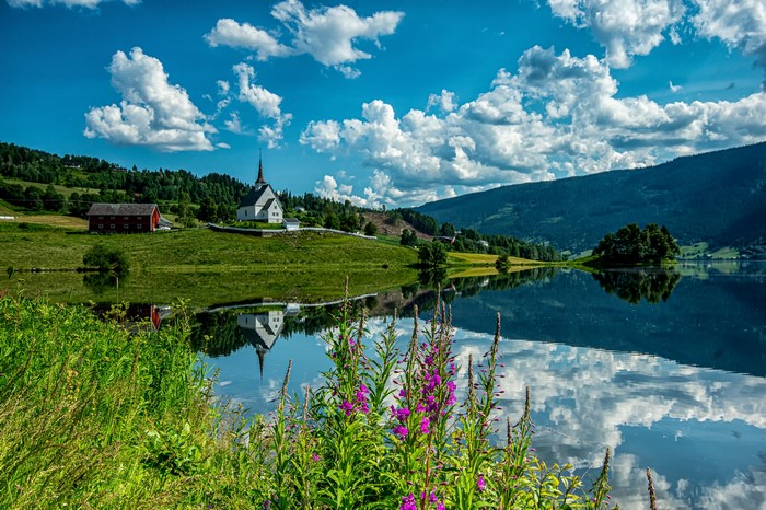 4K Ulnes Norway Church Reflection