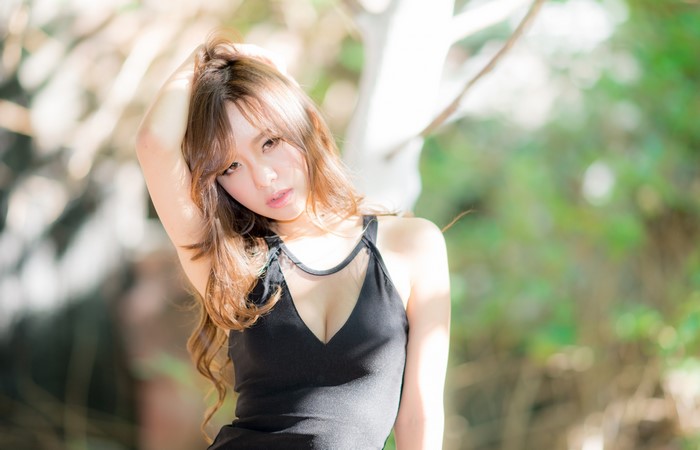 4K Asian Woman with Bokeh Effect