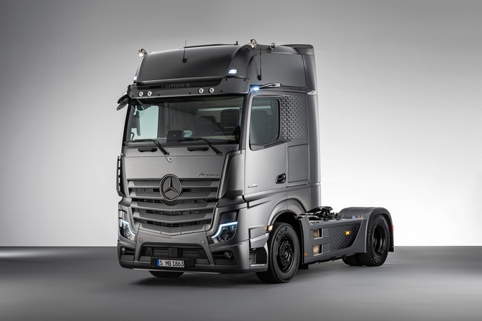 4K Mercedes-Benz Actros Edition 2 Metallic Grey Truck